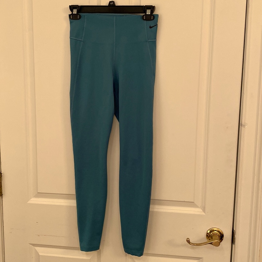 NIKE DRI-FIT LEGGINGS